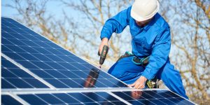 Installation Maintenance Panneaux Solaires Photovoltaïques à Massognes